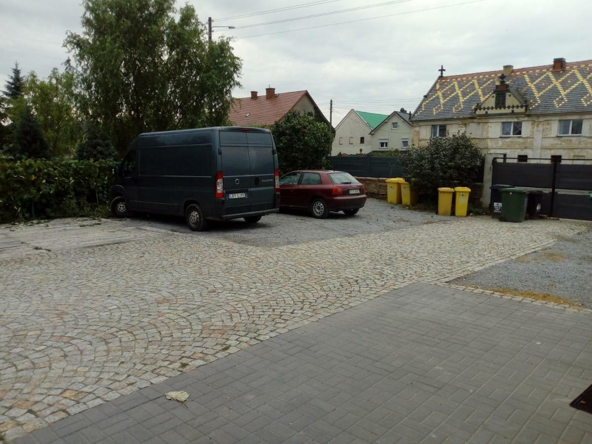 U Bronka W Ksiazecym Lesie Niedaszow Exterior photo